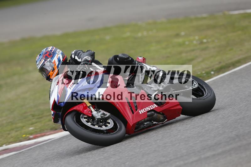 /30 27.07.2026  Dunlop Ride und Test Day ADR/Gruppe rot schnell/59